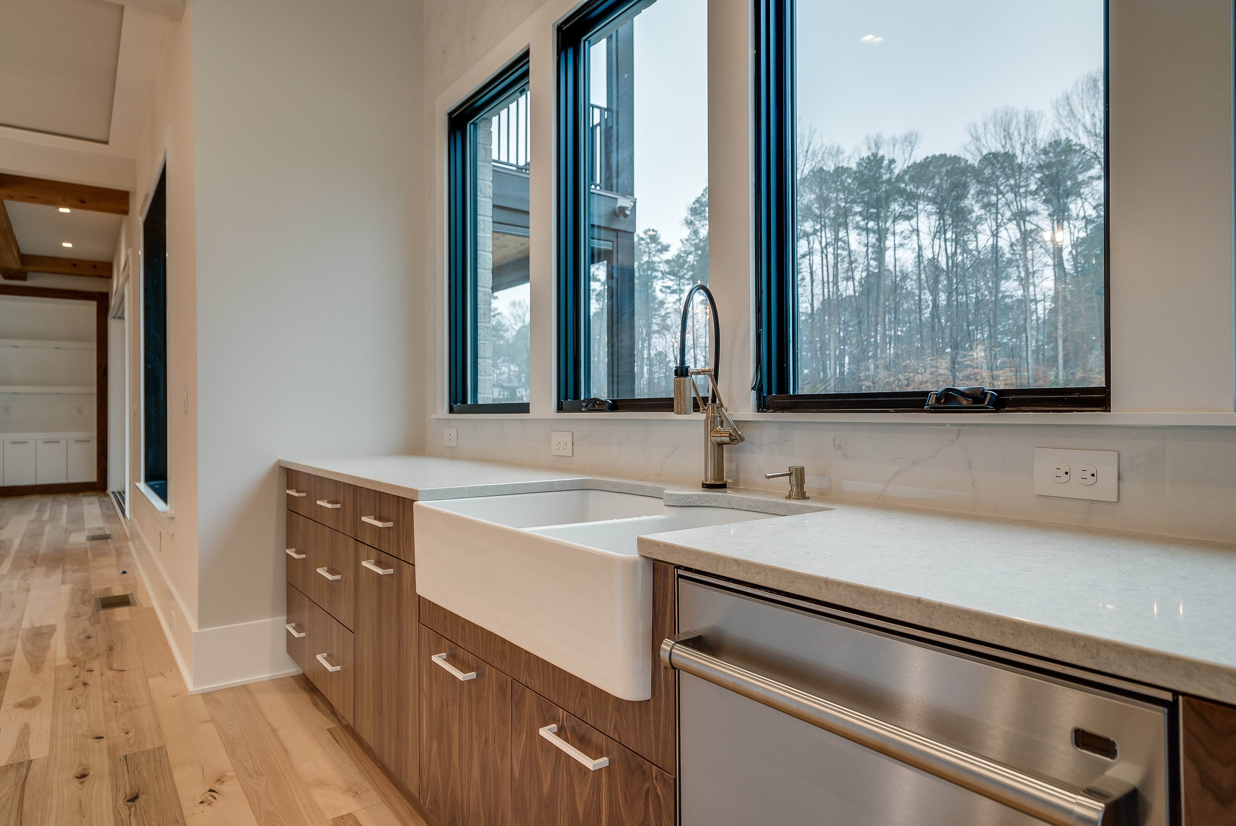 Winding View kitchen